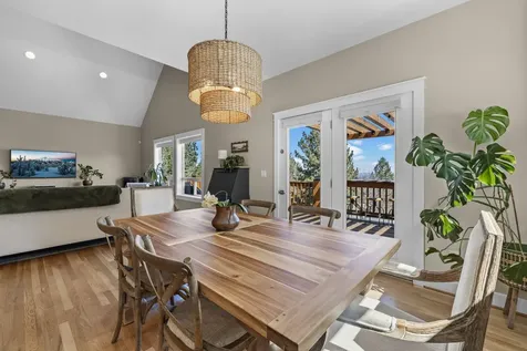 3042 NW Colonial Drive Bend OR 97703