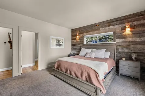 3042 NW Colonial Drive Bend OR 97703