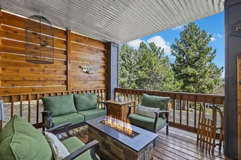 3042 NW Colonial Drive Bend OR 97703