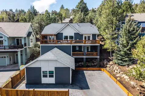 3042 NW Colonial Drive Bend OR 97703
