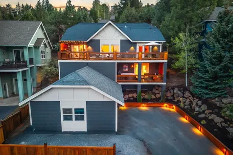 3042 NW Colonial Drive Bend OR 97703