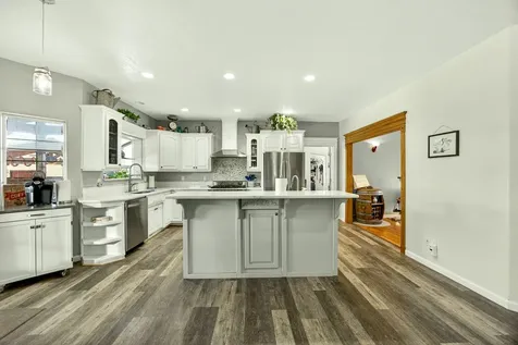 826 Oak Grove Road Medford OR 97501