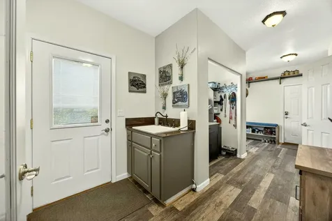 826 Oak Grove Road Medford OR 97501