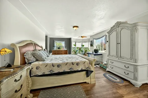 826 Oak Grove Road Medford OR 97501