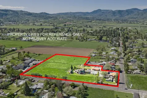 826 Oak Grove Road Medford OR 97501
