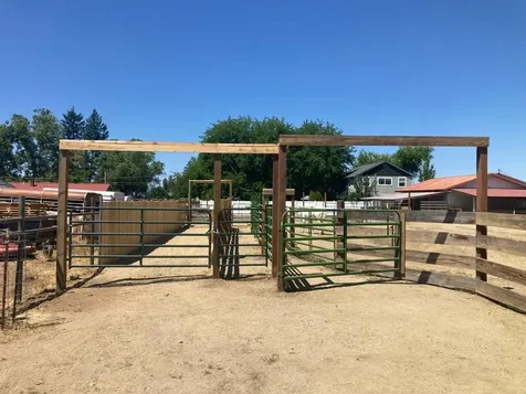 826 Oak Grove Road Medford OR 97501