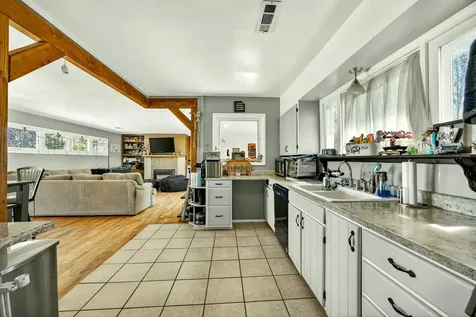 826 Oak Grove Road Medford OR 97501
