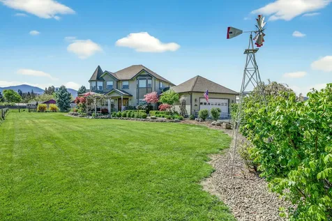 826 Oak Grove Road Medford OR 97501