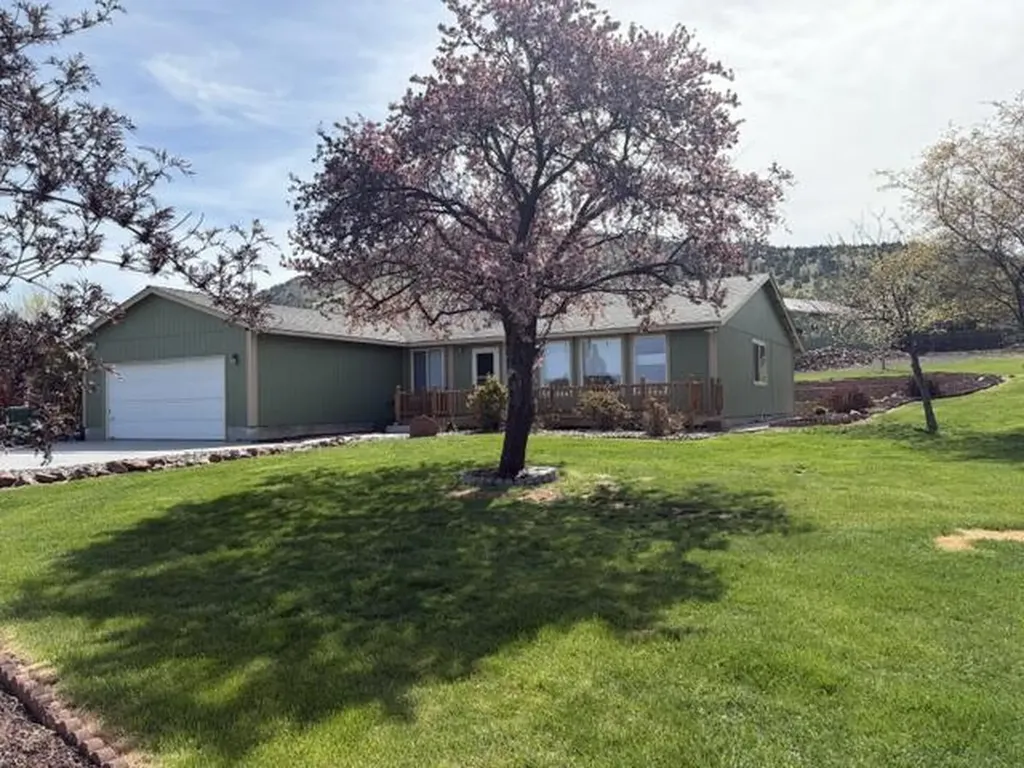 10364 SW Carol Court Culver OR 97734