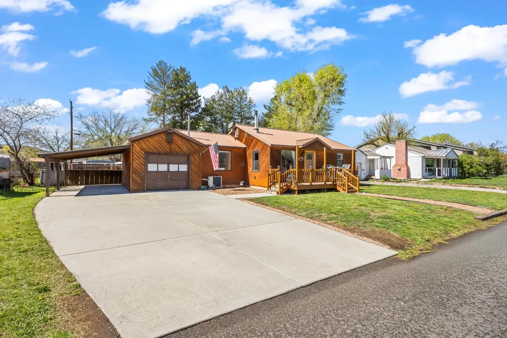 681 SE Dunham Street Prineville OR 97754