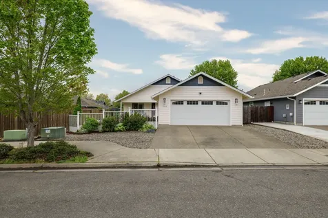 1348 George Tweed Boulevard Grants Pass OR 97527