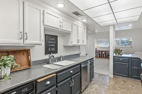 115 Rogue River #308 Highway Grants Pass OR 97527