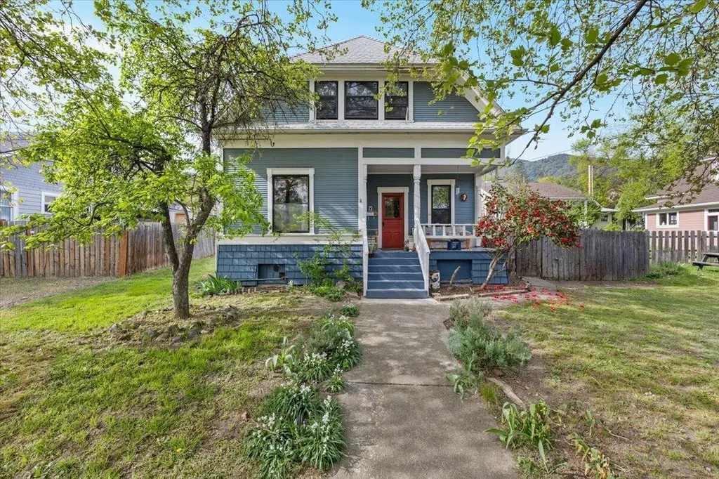 590 Allison Street Ashland OR 97520