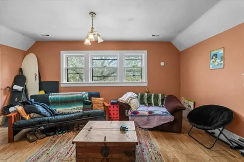 590 Allison Street Ashland OR 97520