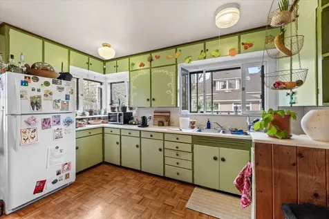 590 Allison Street Ashland OR 97520