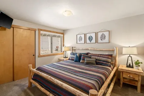 57678 Yellow Pine Lane Sunriver OR 97707