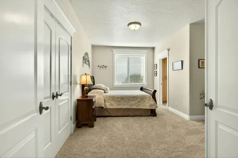 4104 Piedmont Terrace Medford OR 97504