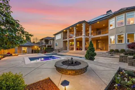 4104 Piedmont Terrace Medford OR 97504