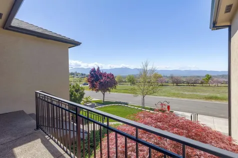 4474 Brown Ridge Terrace Medford OR 97504
