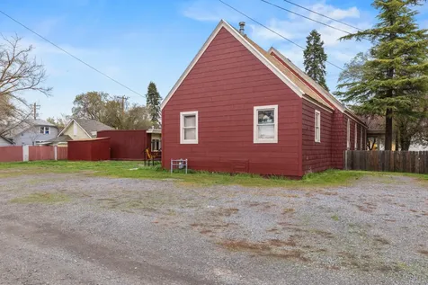 2154 Garden Avenue Klamath Falls OR 97601
