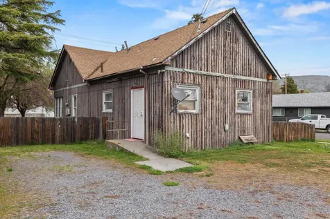 2154 Garden Avenue Klamath Falls OR 97601