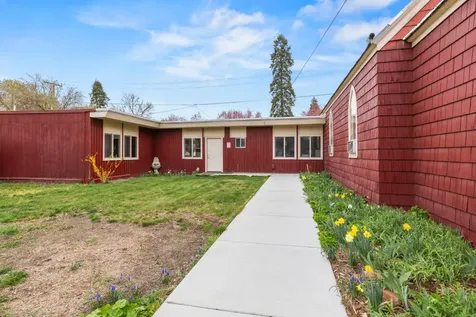 2154 Garden Avenue Klamath Falls OR 97601