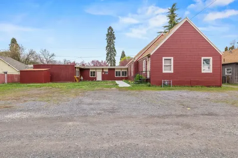 2154 Garden Avenue Klamath Falls OR 97601