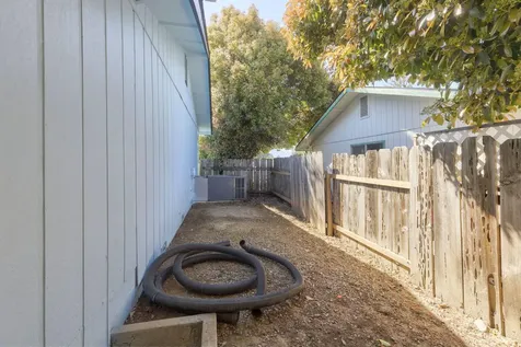 1026 NE Primrose Place Grants Pass OR 97526