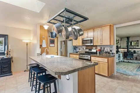 1026 NE Primrose Place Grants Pass OR 97526