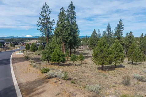 61853 Hosmer Lake Drive Bend OR 97702