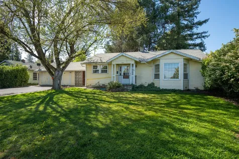 1467 S Stage Road Medford OR 97501