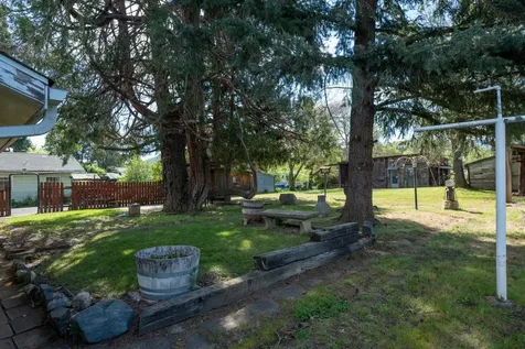 1467 S Stage Road Medford OR 97501