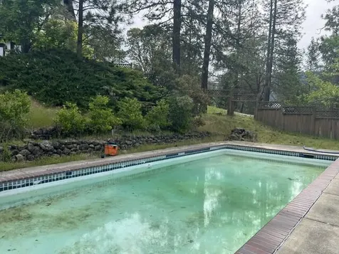 4196 E Evans Creek Road Rogue River OR 97537
