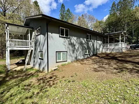 380 Dexter Way Grants Pass OR 97527