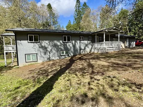 380 Dexter Way Grants Pass OR 97527