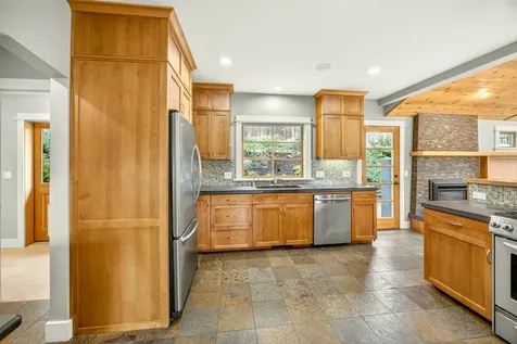 301 Hillcrest Street Ashland OR 97520