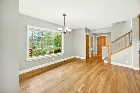 301 Hillcrest Street Ashland OR 97520