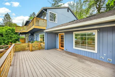 301 Hillcrest Street Ashland OR 97520