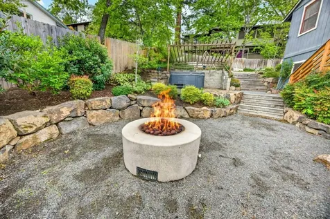 301 Hillcrest Street Ashland OR 97520