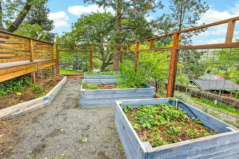 301 Hillcrest Street Ashland OR 97520