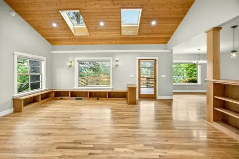 301 Hillcrest Street Ashland OR 97520