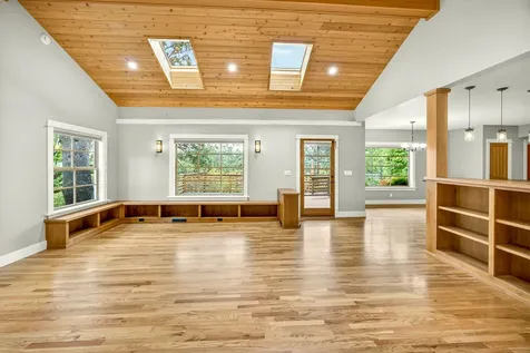 301 Hillcrest Street Ashland OR 97520