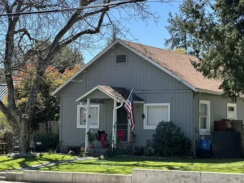 1111 NW B Street Grants Pass OR 97526