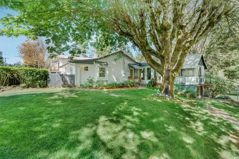 1381 Oak Hill Road Roseburg OR 97471