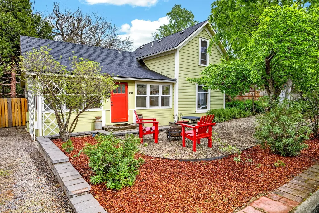140 Lincoln Street Ashland OR 97520