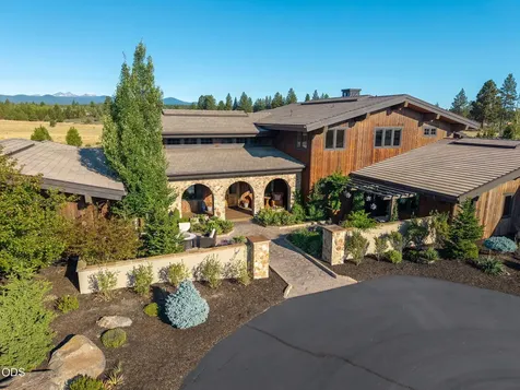 19100 Macalpine Loop Bend OR 97702