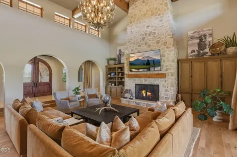 19100 Macalpine Loop Bend OR 97702