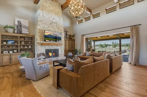 19100 Macalpine Loop Bend OR 97702