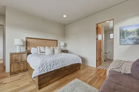 19100 Macalpine Loop Bend OR 97702