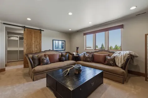 19100 Macalpine Loop Bend OR 97702